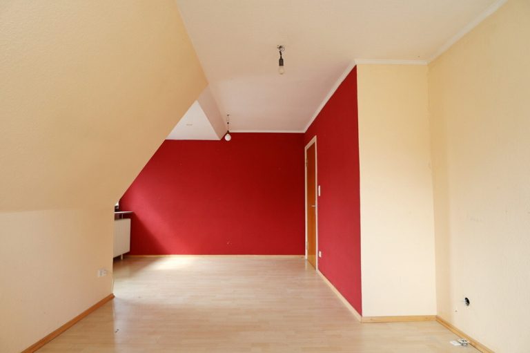 Immobilienangebot - Kaltenkirchen - Haus_Wohnung - Modernisierungsbedürftiges Einfamilienhaus mit Platz für die ganze Familie auf großem Grundstück