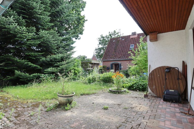 Immobilienangebot - Kaltenkirchen - Haus_Wohnung - Modernisierungsbedürftiges Einfamilienhaus mit Platz für die ganze Familie auf großem Grundstück