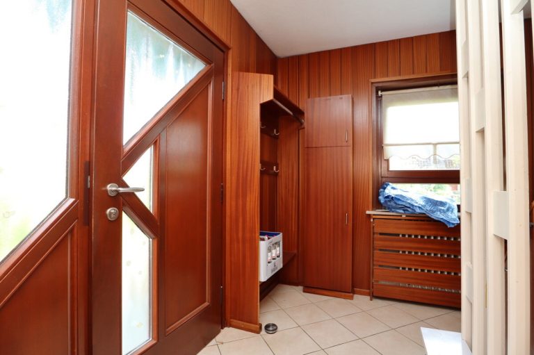 Immobilienangebot - Kaltenkirchen - Haus_Wohnung - Modernisierungsbedürftiges Einfamilienhaus mit Platz für die ganze Familie auf großem Grundstück