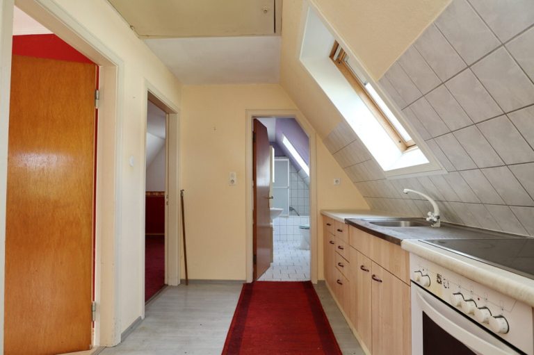 Immobilienangebot - Kaltenkirchen - Haus_Wohnung - Modernisierungsbedürftiges Einfamilienhaus mit Platz für die ganze Familie auf großem Grundstück
