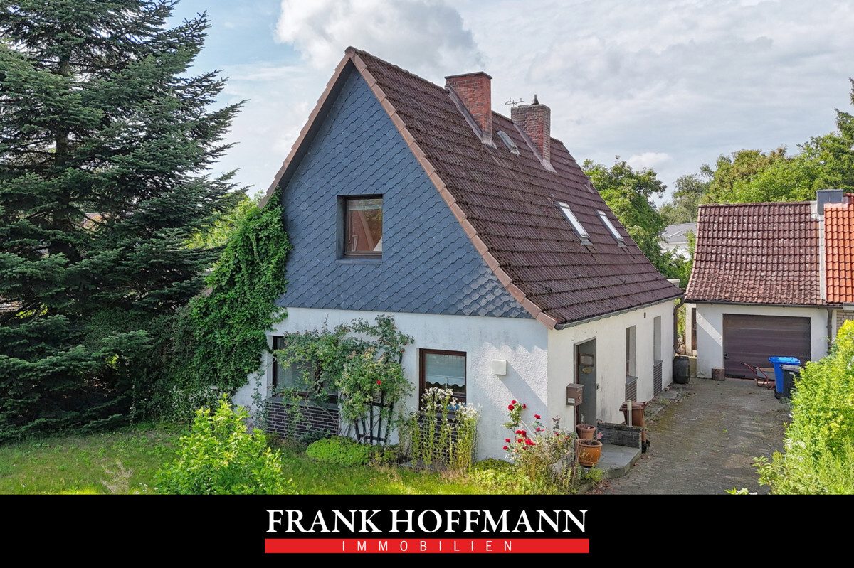 Immobilienangebot - Kaltenkirchen - Haus_Wohnung - Modernisierungsbedürftiges Einfamilienhaus mit Platz für die ganze Familie auf großem Grundstück