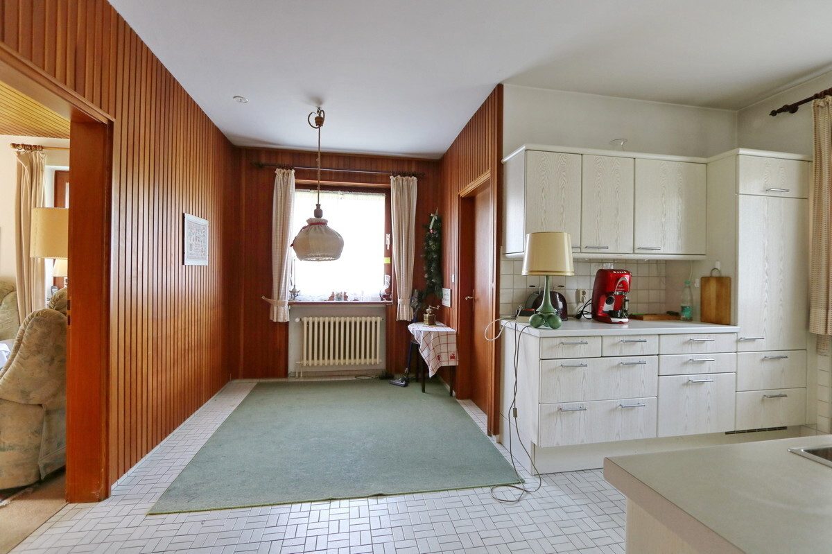 Immobilienangebot - Hamburg - Haus_Wohnung - Großzügiges Architektenhaus mit Doppelgarage auf großem Grundstück in Hamburg-Wellingsbüttel