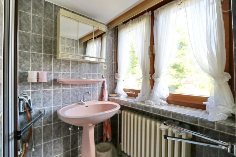 Immobilienangebot - Hamburg - Haus_Wohnung - Großzügiges Architektenhaus mit Doppelgarage auf großem Grundstück in Hamburg-Wellingsbüttel