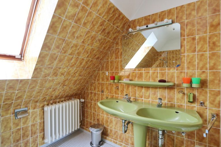 Immobilienangebot - Hamburg - Haus_Wohnung - Großzügiges Architektenhaus mit Doppelgarage auf großem Grundstück in Hamburg-Wellingsbüttel