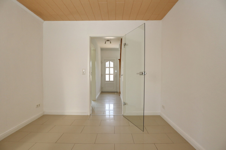 Immobilienangebot - Kaltenkirchen - Haus_Wohnung - Modernisierte Doppelhaushälfte in attraktiver Lage von Kaltenkirchen