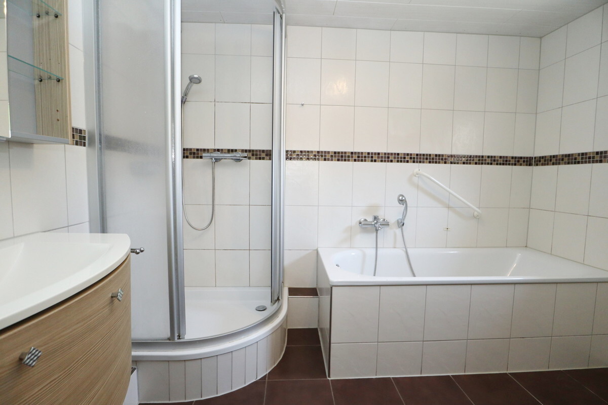 Immobilienangebot - Kaltenkirchen - Haus_Wohnung - Modernisierte Doppelhaushälfte in attraktiver Lage von Kaltenkirchen