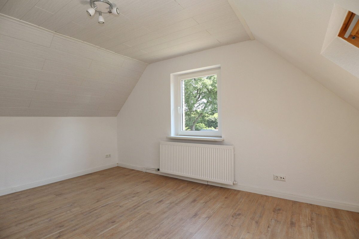 Immobilienangebot - Kaltenkirchen - Haus_Wohnung - Modernisierte Doppelhaushälfte in attraktiver Lage von Kaltenkirchen