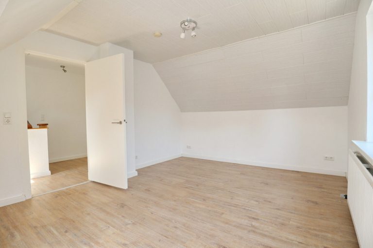 Immobilienangebot - Kaltenkirchen - Haus_Wohnung - Modernisierte Doppelhaushälfte in attraktiver Lage von Kaltenkirchen