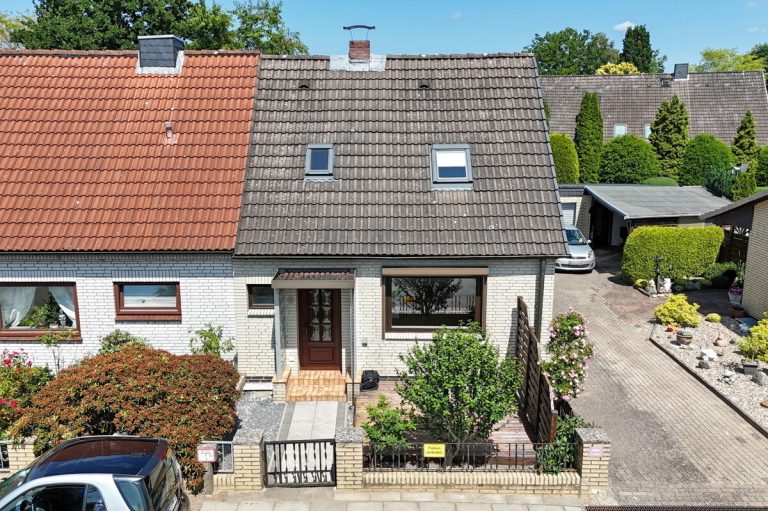 Immobilienangebot - Kaltenkirchen - Haus_Wohnung - Modernisierte Doppelhaushälfte in attraktiver Lage von Kaltenkirchen