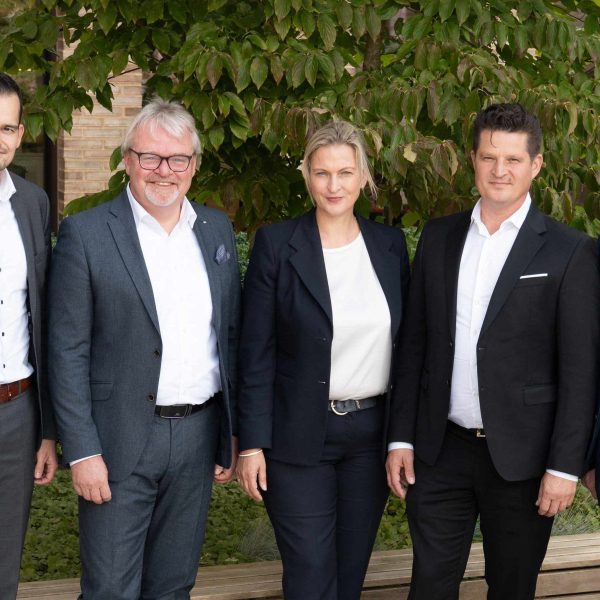 Exklusive Partnerschaft VR Bank in Holstein & Frank Hoffmann Immobilien