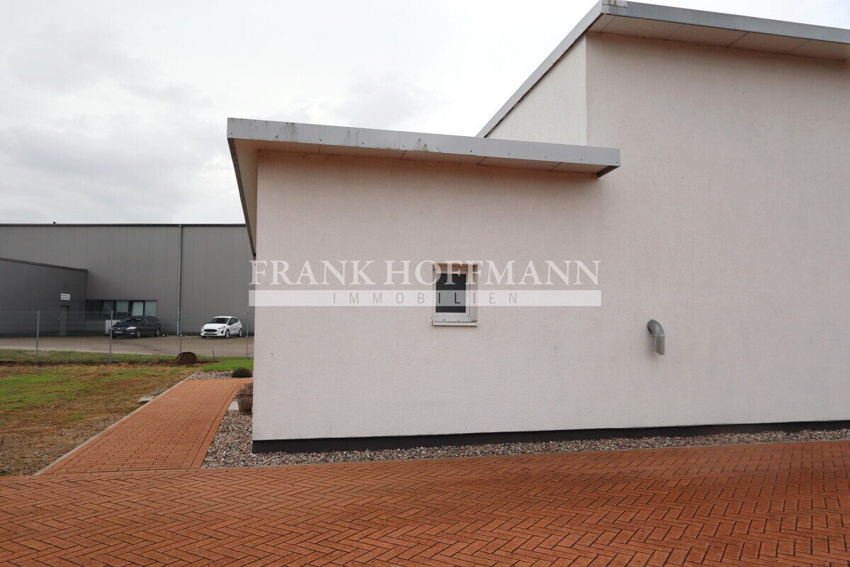 M2041-4 Objektansicht 2 Immobilienangebot - Kaltenkirchen - Commercial_Hallen - Neuwertige Lagerfläche in Kaltenkirchen