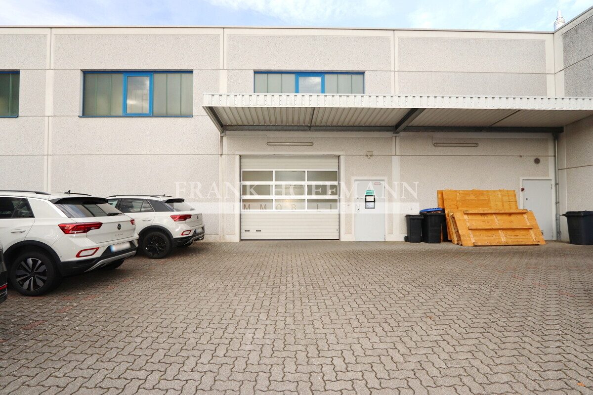 M1108 Außenaufnahme 3 Immobilienangebot - Norderstedt - Commercial_Hallen - Gepflegte Büroetage mit Hochregallager in Norderstedt