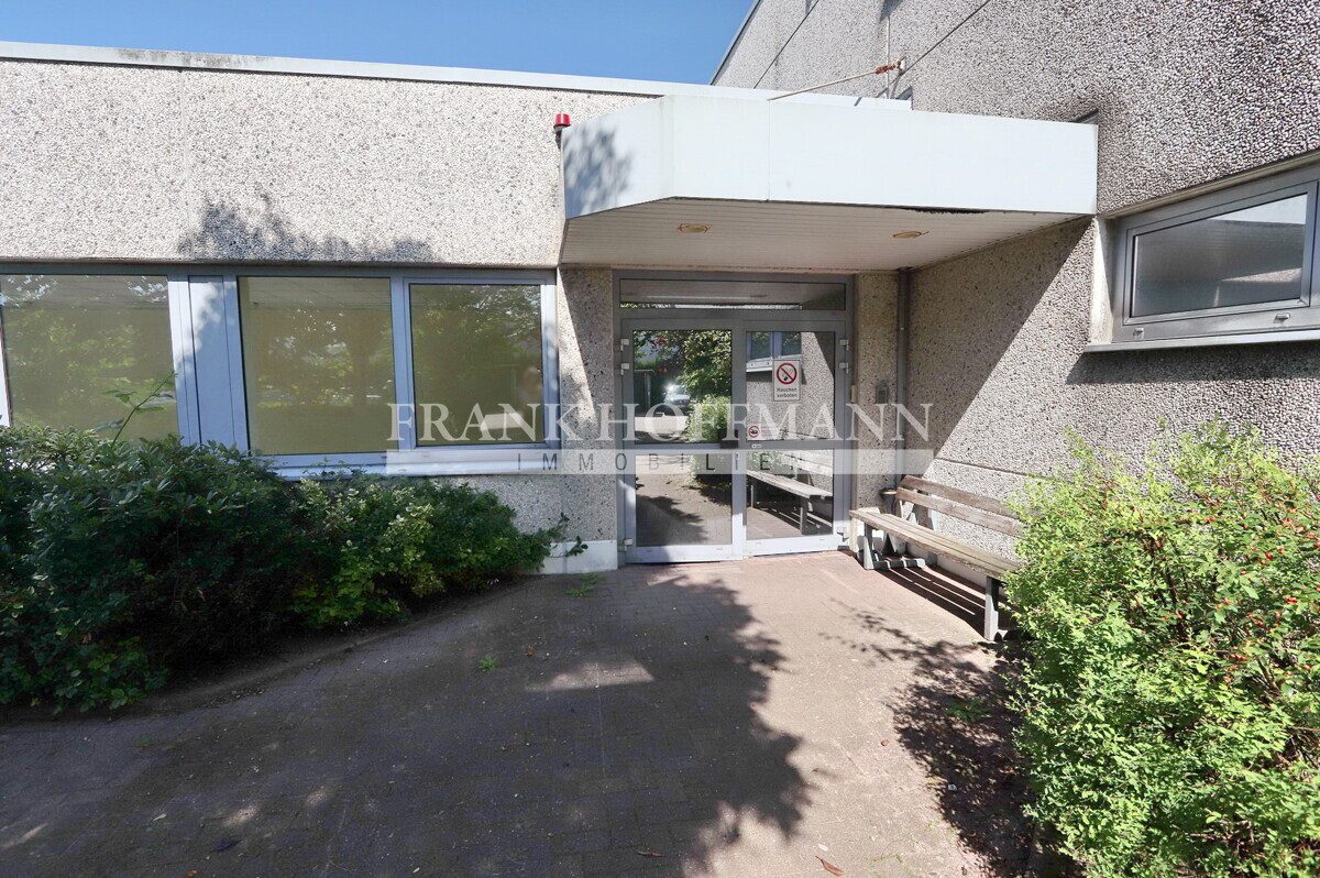 M2078-1.OGh Eingangsbereich Immobilienangebot - Henstedt-Ulzburg - Commercial_Büro - Bürofläche im Gewerbepark Nord von Henstedt-Ulzburg