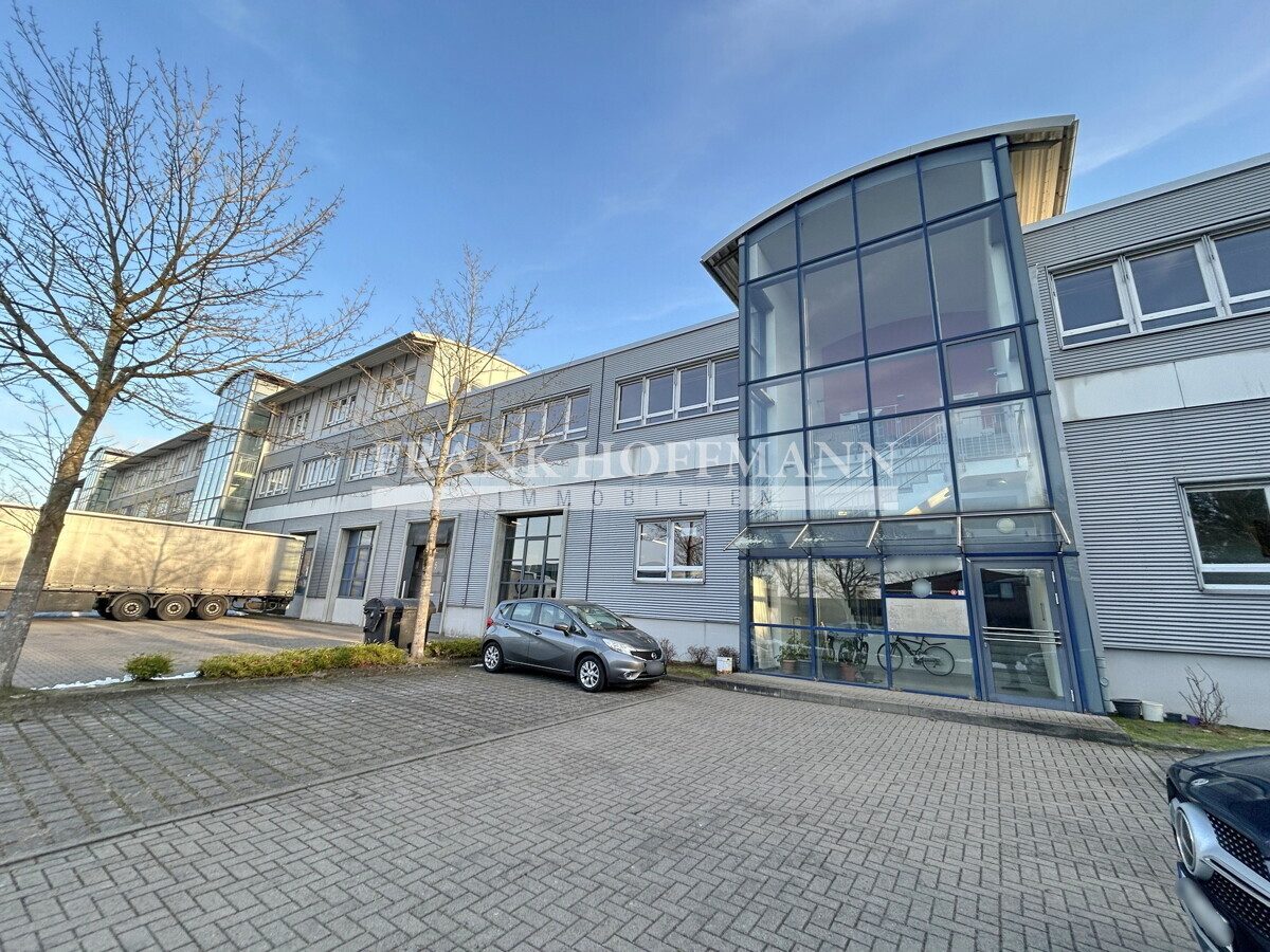 M2504-1.OG Objektansicht 1 Immobilienangebot - Hamburg - Commercial_Büro - Bürofläche im 1. Obergeschoss in Hamburg-Rahlstedt