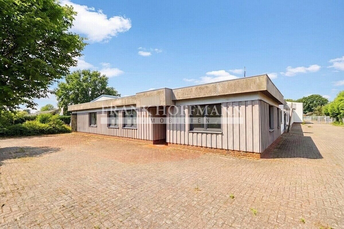 V10545 Außenansicht 2 Immobilienangebot - Kiebitzreihe - Commercial_Hallen - Vielseitig nutzbarer Produktionsstandort mit Werkstatt-, Lager- und Büroflächen in Kiebitzreihe