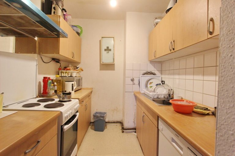 Immobilienangebot - Halstenbek - Alle - Vermietete 2-Zimmer-Wohnung mit Tiefgaragenstellplatz & Balkon in Halstenbek