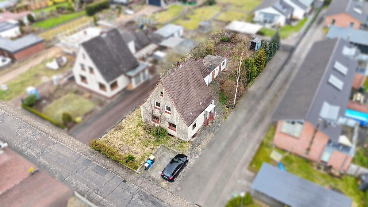 Immobilienangebot - Neumünster - Grundstücke - Grundstück mit Altbestand in Neumünster-Gadeland