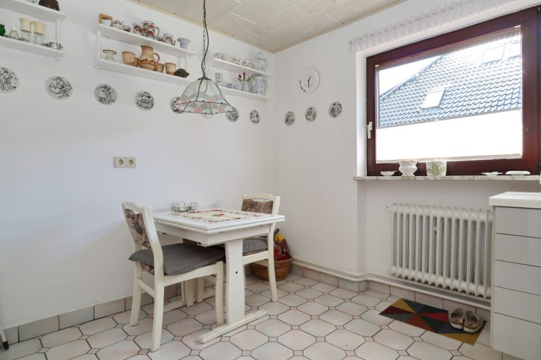 Immobilienangebot - Kaltenkirchen - Haus_Wohnung - Sanierungsbedürftiges Einfamilienhaus in beliebter Lage von Kaltenkirchen!