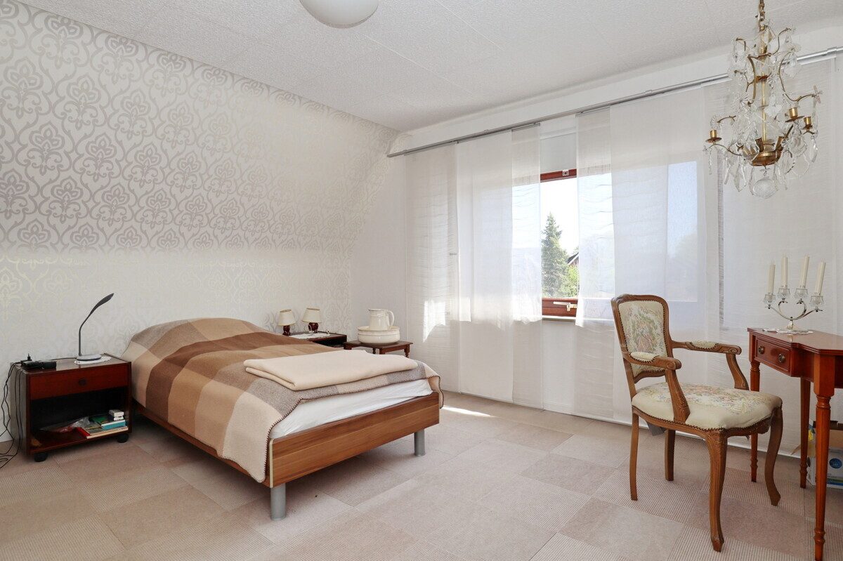 Schlafen Immobilienangebot - Kaltenkirchen - Haus_Wohnung - Sanierungsbedürftiges Einfamilienhaus in beliebter Lage von Kaltenkirchen!