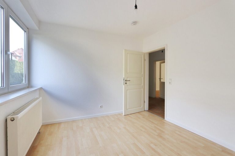 Immobilienangebot - Hamburg - Haus_Wohnung - Schöne Terrassen-Wohnung mit TG-Stellplatz in Hamburg Wohldorf-Ohlstedt