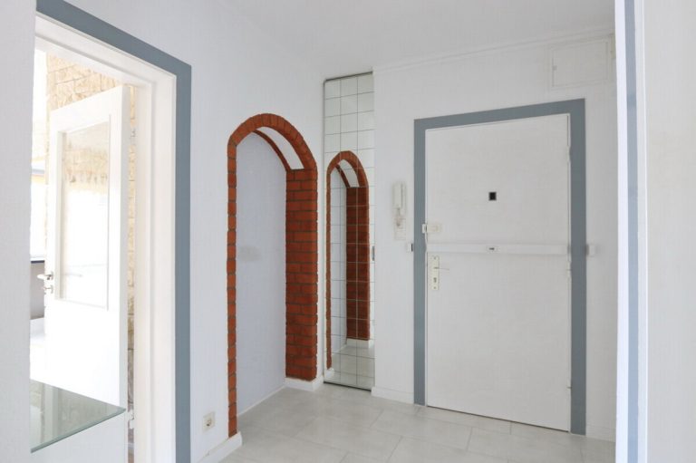 Immobilienangebot - Hamburg - Alle - Vermietete 2,5-Zimmer-Eigentumswohnung mit großem Balkon in Hamburg-Meiendorf!
