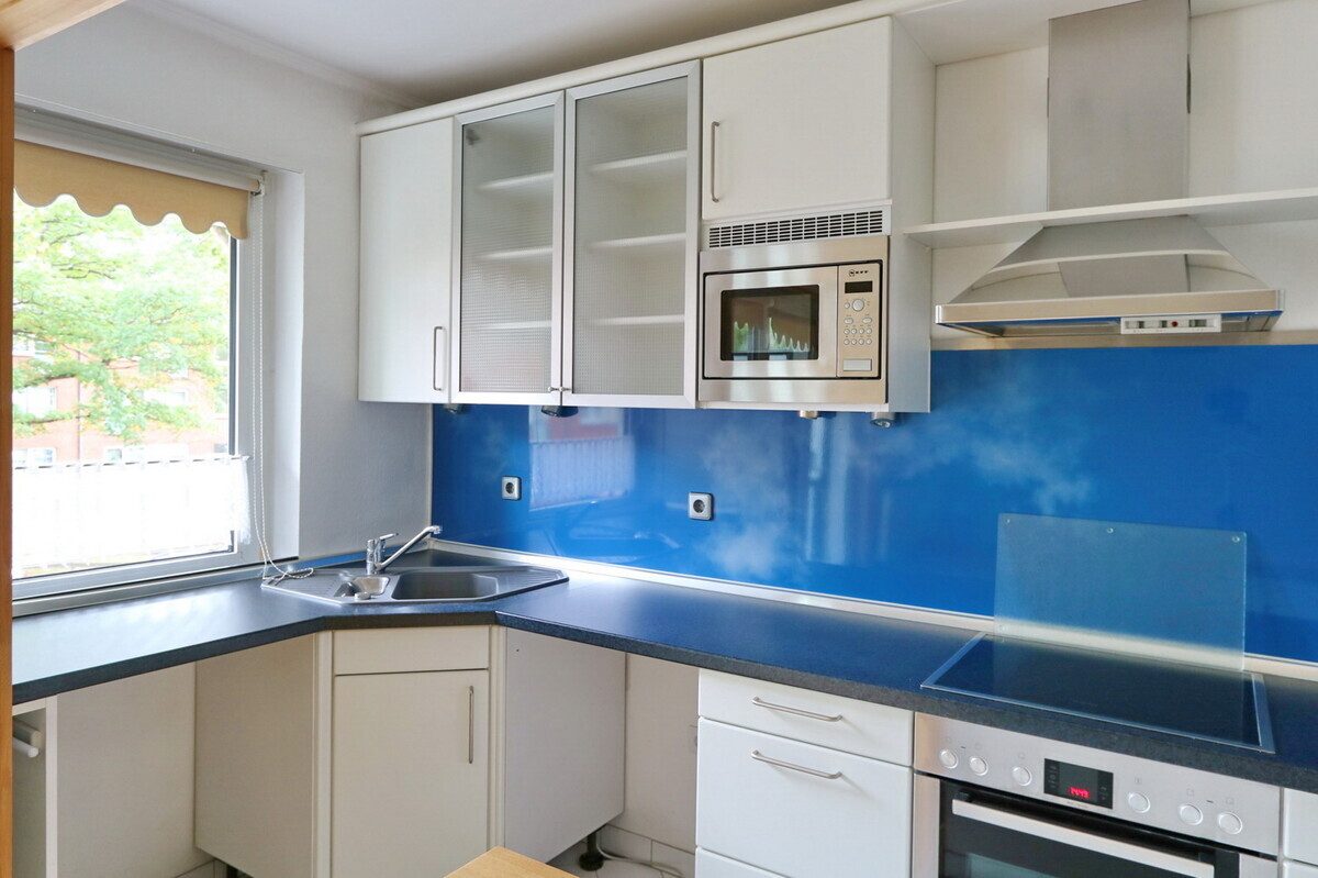 Immobilienangebot - Hamburg - Alle - Vermietete 2,5-Zimmer-Eigentumswohnung mit großem Balkon in Hamburg-Meiendorf!