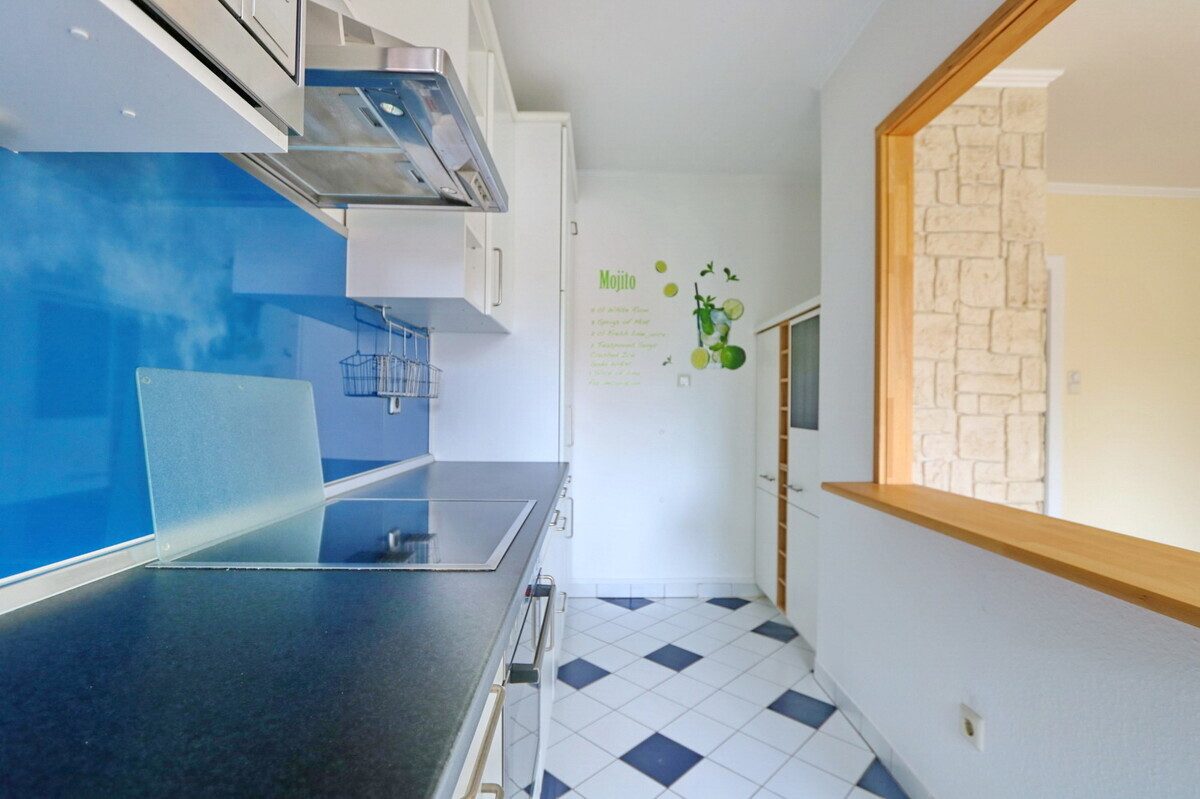 Immobilienangebot - Hamburg - Alle - Vermietete 2,5-Zimmer-Eigentumswohnung mit großem Balkon in Hamburg-Meiendorf!