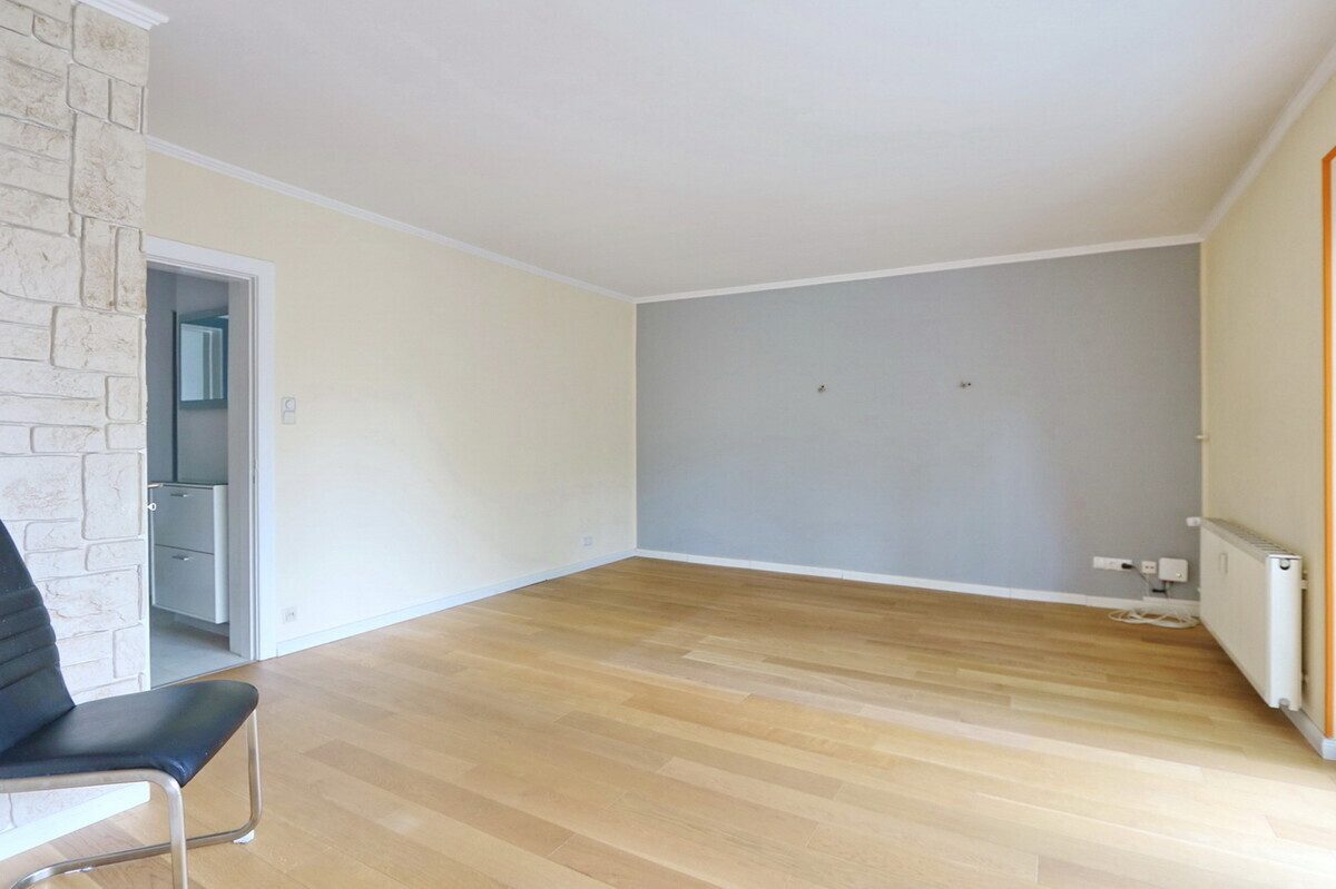Immobilienangebot - Hamburg - Alle - Vermietete 2,5-Zimmer-Eigentumswohnung mit großem Balkon in Hamburg-Meiendorf!