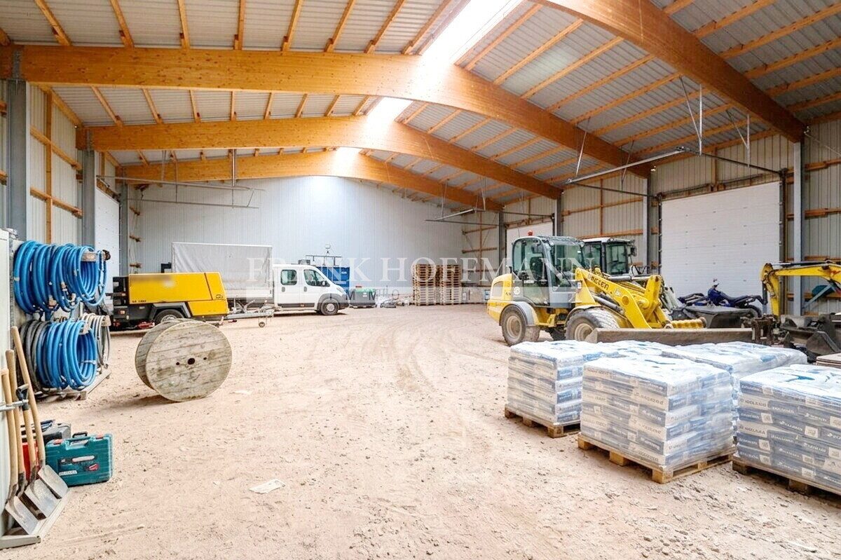 Immobilienangebot - Hartenholm - Commercial_Hallen - Gewerbehalle mit Büro im Endausbau auf großem Grundstück in Hartenholm