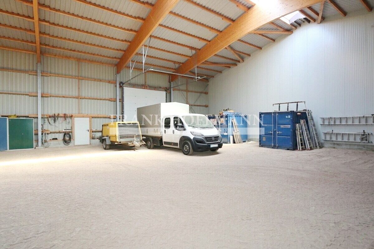 Immobilienangebot - Hartenholm - Commercial_Hallen - Gewerbehalle mit Büro im Endausbau auf großem Grundstück in Hartenholm