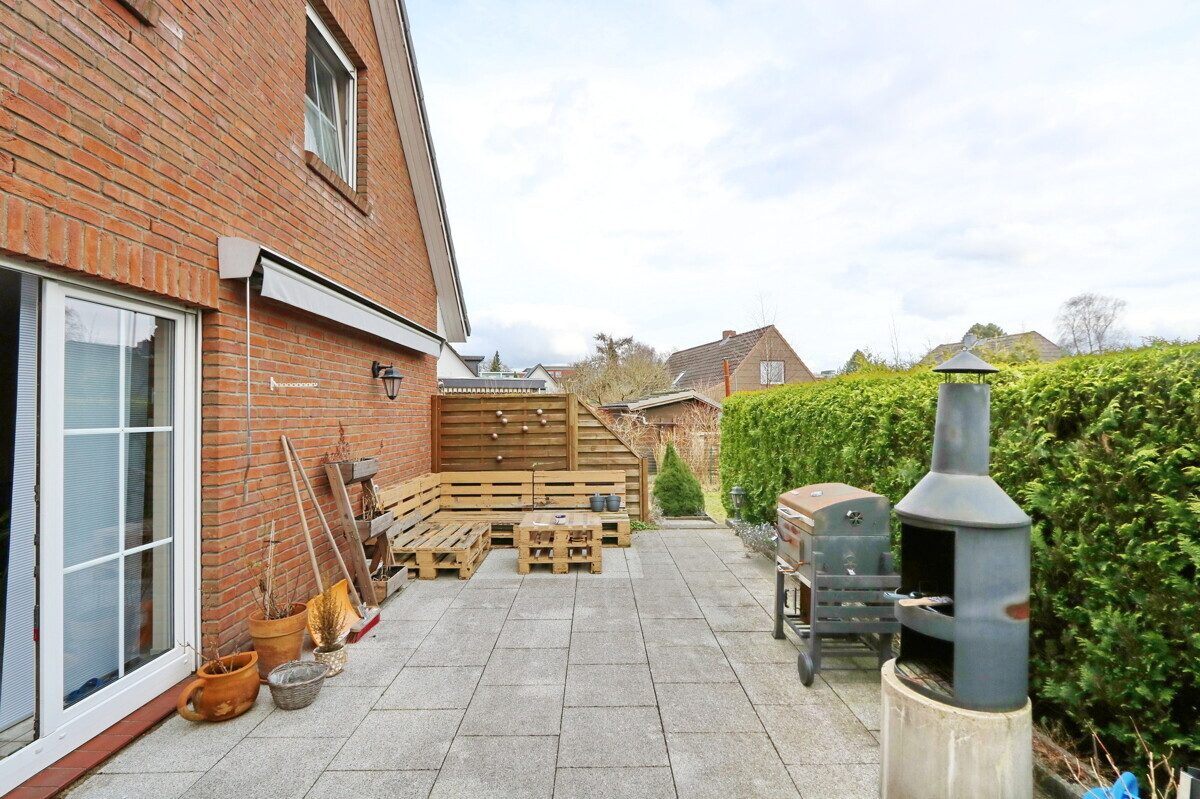 Immobilienangebot - Hamburg - Alle - Vermietetes, gepflegtes Einfamilienhaus mit Carport in Hamburg-Langenhorn