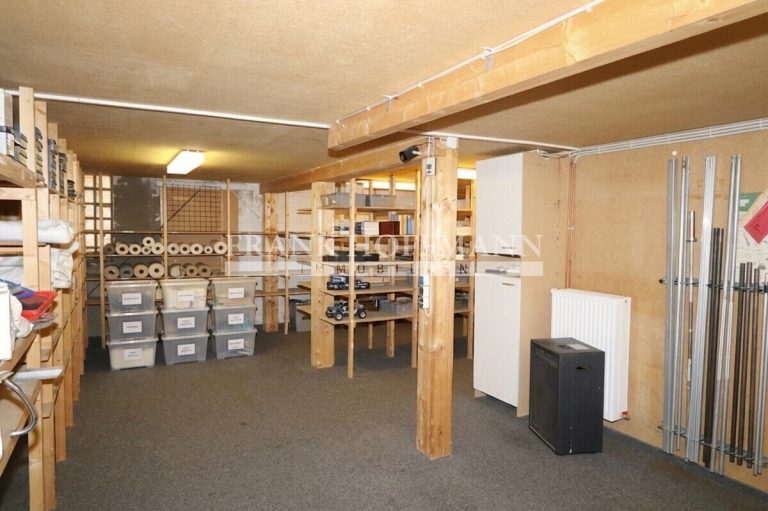 Immobilienangebot - Quickborn - Commercial_Hallen - Top Anbindung! Büro- & Lagerimmobilie in Quickborn