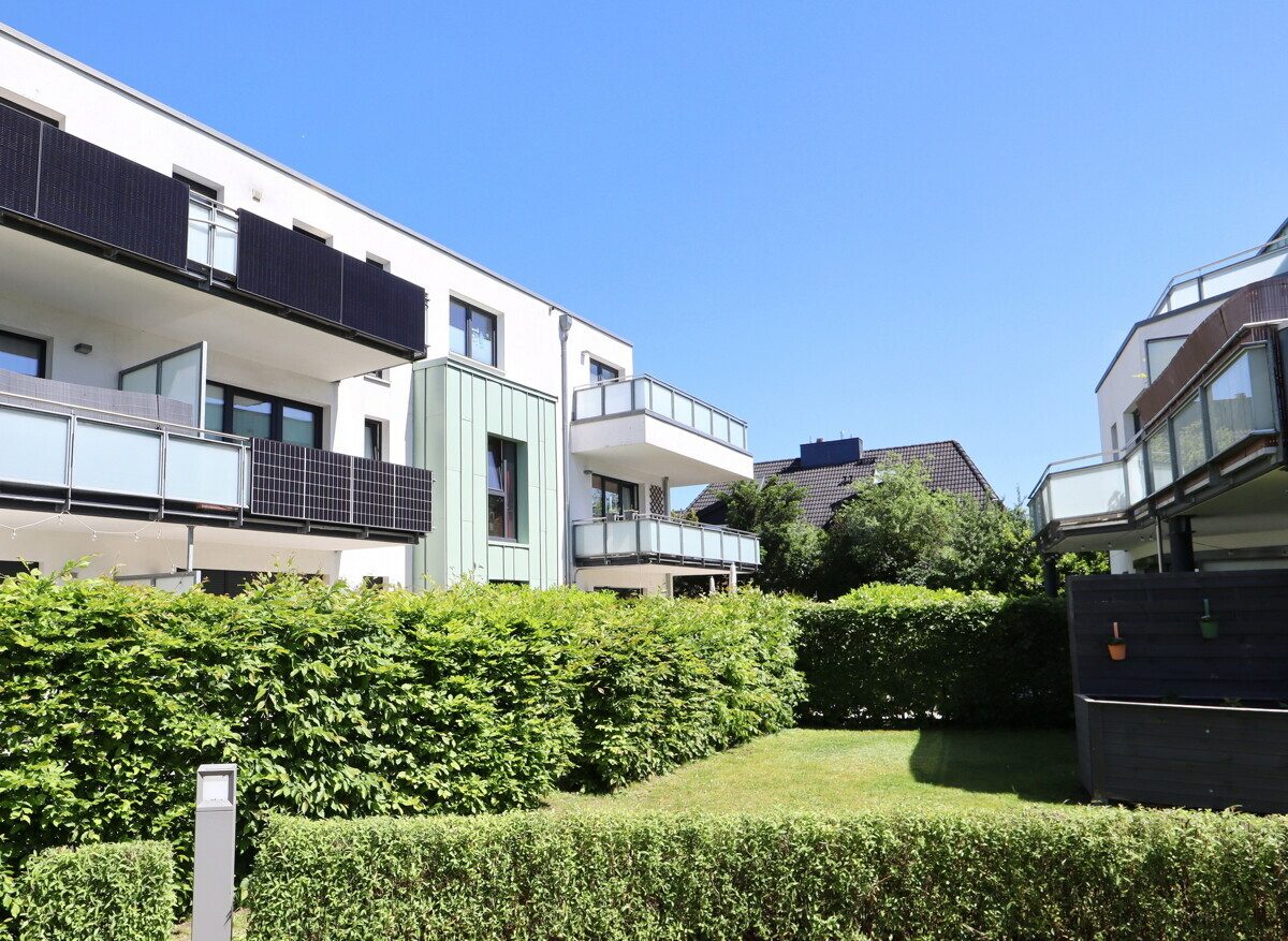 Immobilienangebot - Norderstedt - Haus_Wohnung - Schlüsselfertig & modern: Vollständig möblierte 4-Zimmer-Wohnung mit Balkon in Norderstedt