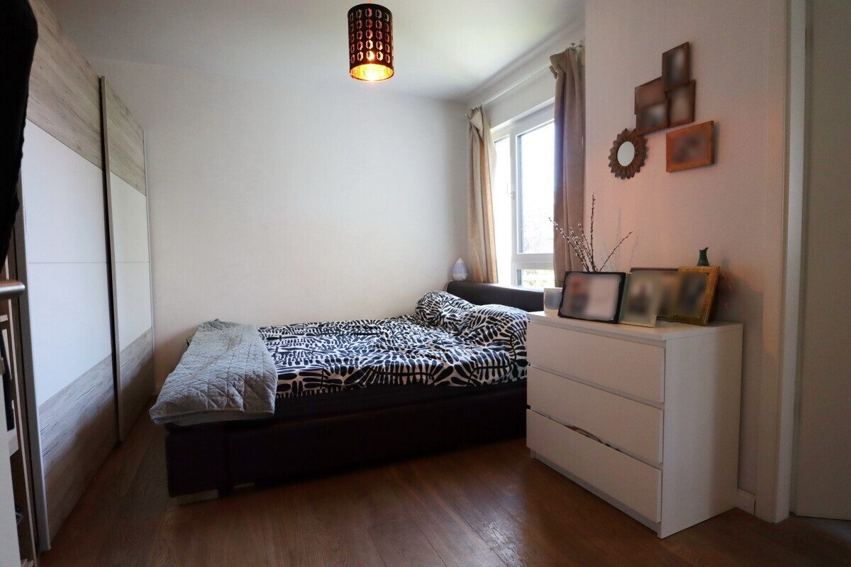 Immobilienangebot - Norderstedt - Haus_Wohnung - Schlüsselfertig & modern: Vollständig möblierte 4-Zimmer-Wohnung mit Balkon in Norderstedt