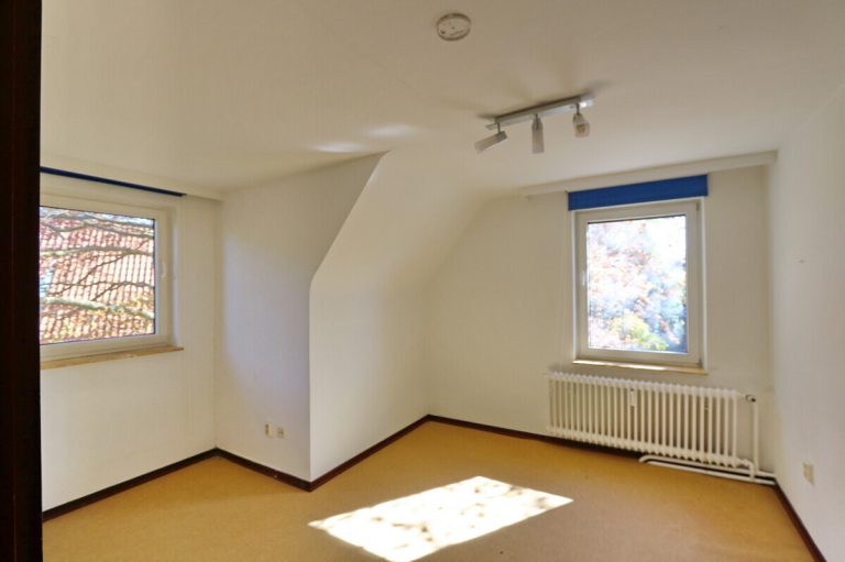 Immobilienangebot - Hamburg - Grundstücke - Großes Baugrundstück mit Altbestand in Hamburg-Poppenbüttel