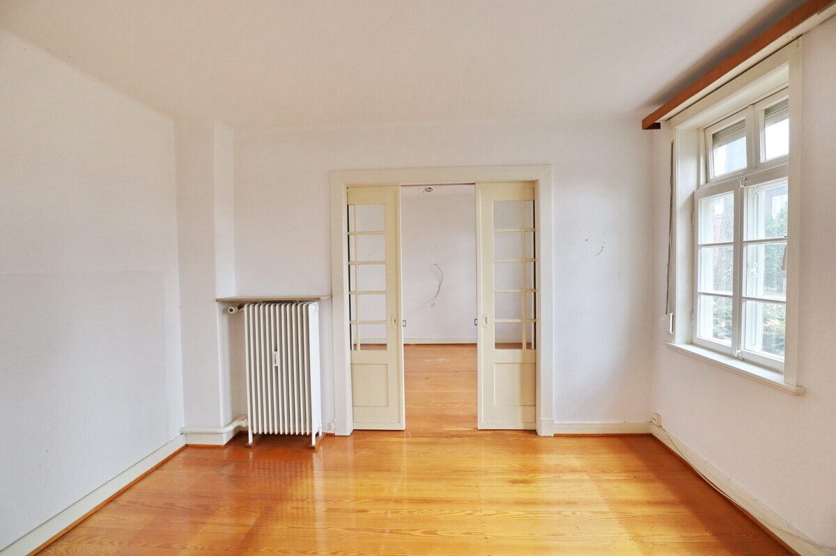 Immobilienangebot - Pinneberg - Haus_Wohnung - Einfamilienhaus mit Charme und unzähligen Möglichkeiten in toller Lage von Pinneberg