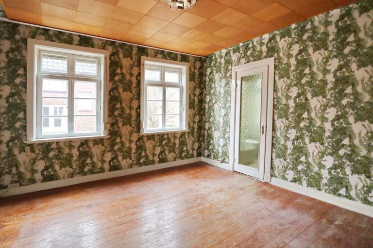 Immobilienangebot - Pinneberg - Haus_Wohnung - Einfamilienhaus mit Charme und unzähligen Möglichkeiten in toller Lage von Pinneberg