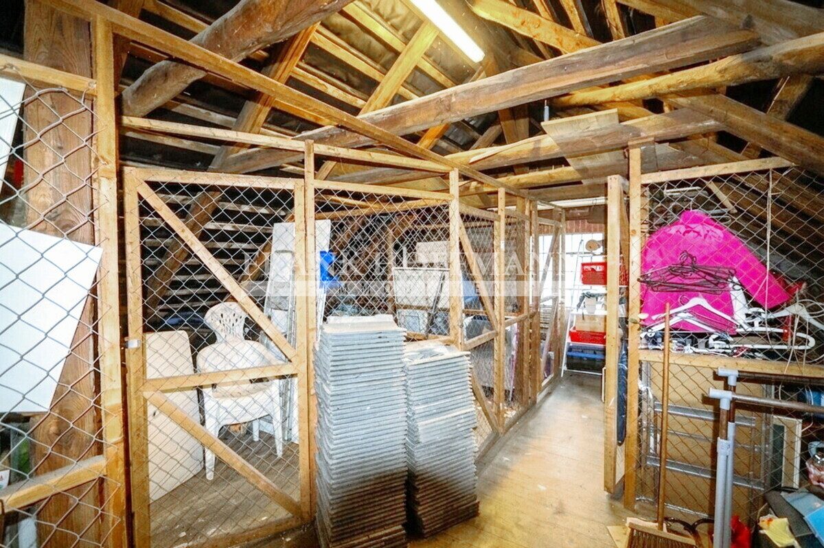 V11093 Dachboden Immobilienangebot - Delingsdorf - Alle - Mehrfamilienhaus mit 5 Einheiten in Delingsdorf