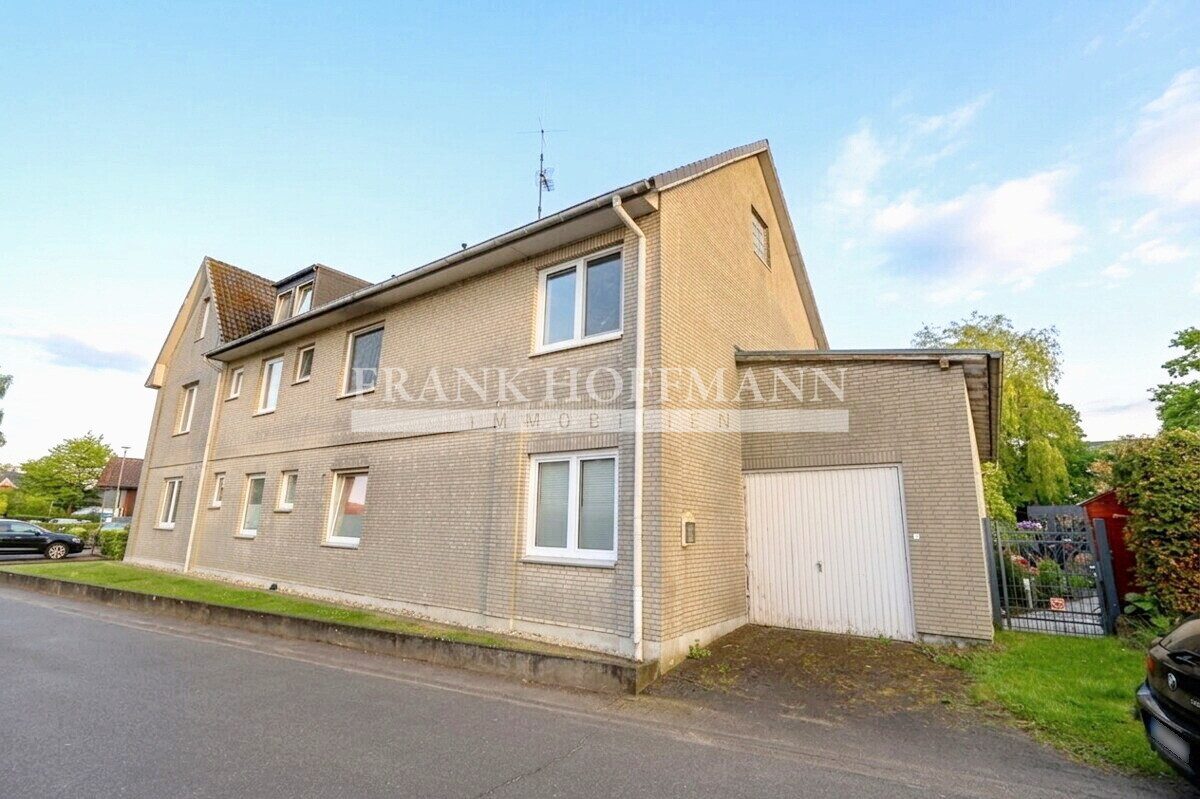 V11093 Außenansicht 4 Immobilienangebot - Delingsdorf - Alle - Mehrfamilienhaus mit 5 Einheiten in Delingsdorf