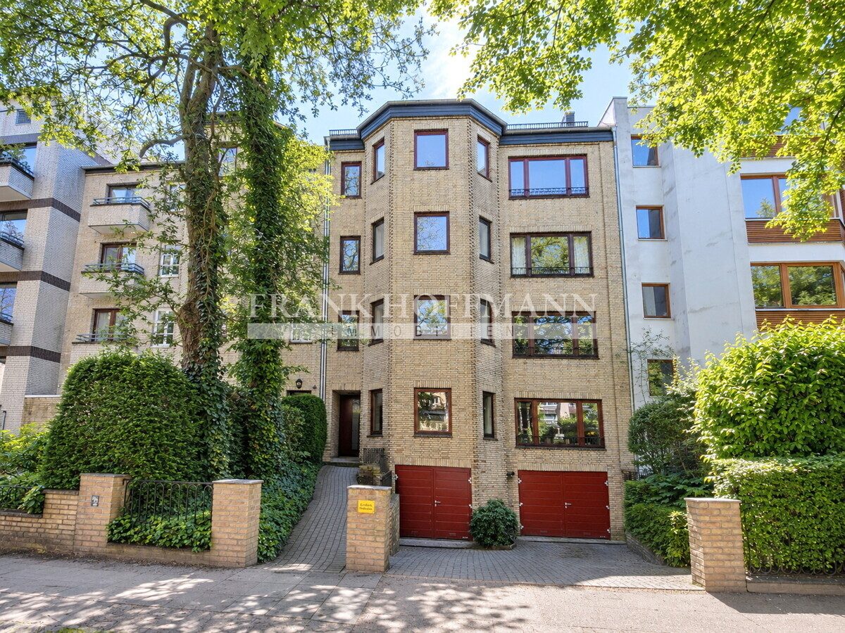 V11239 Außenansicht 1 Immobilienangebot - Hamburg - Alle - Mehrfamilienhaus mit 5 Wohneinheiten in Hamburg-Hohenfelde