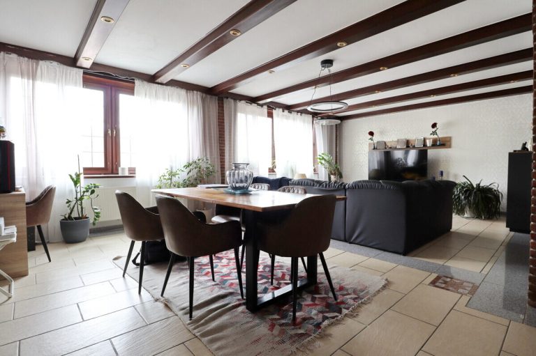 Immobilienangebot - Bad Bramstedt - Haus_Wohnung - Vermietete Etagenwohnung mit Dachterrasse - Kapitalanlage in Bad Bramstedt