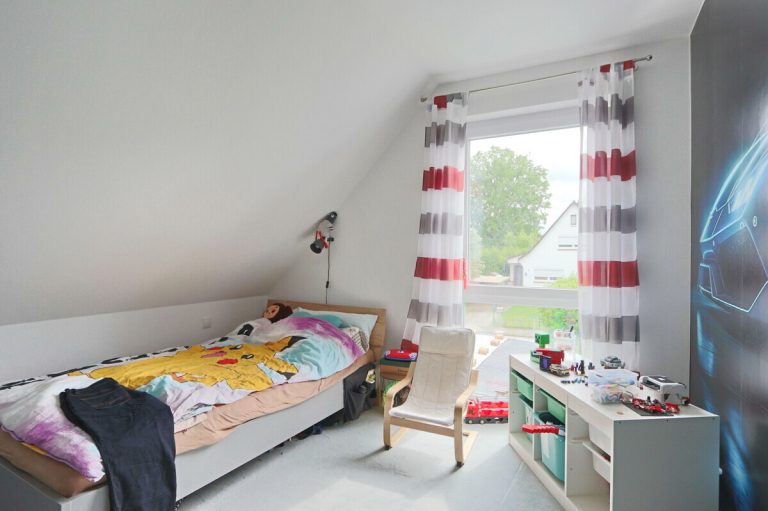 Immobilienangebot - Hamburg - Haus_Wohnung - Moderne Doppelhaushälfte mit Stellplatz in Hamburg Farmsen Berne