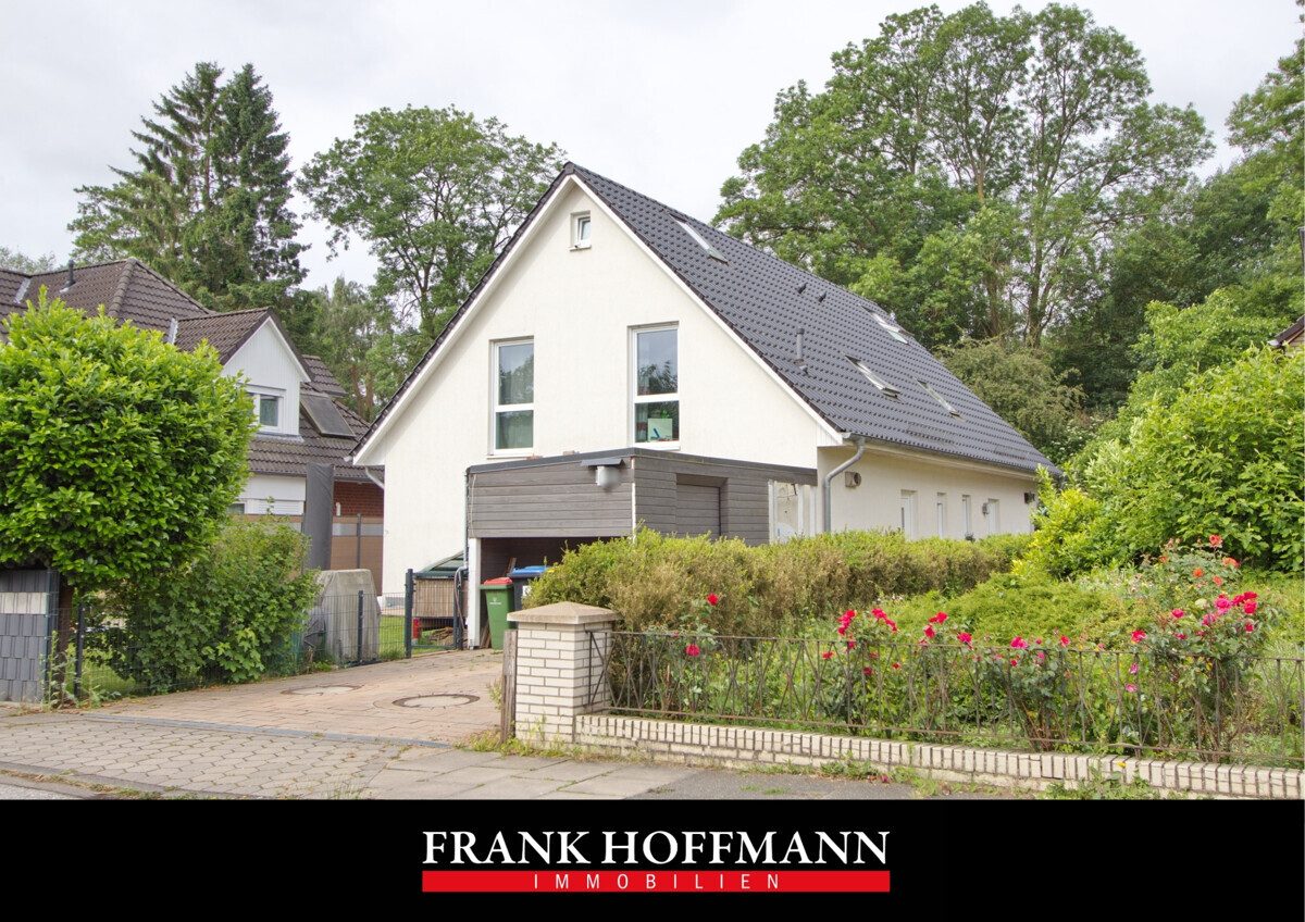 Immobilienangebot - Hamburg - Haus_Wohnung - Moderne Doppelhaushälfte mit Stellplatz in Hamburg Farmsen Berne