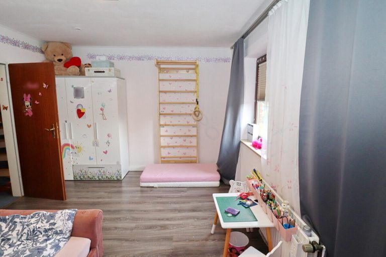 Immobilienangebot - Henstedt-Ulzburg - Alle - Vermietetes Reihenmittelhaus in zentraler und dennoch ruhiger Lage von Henstedt Ulzburg