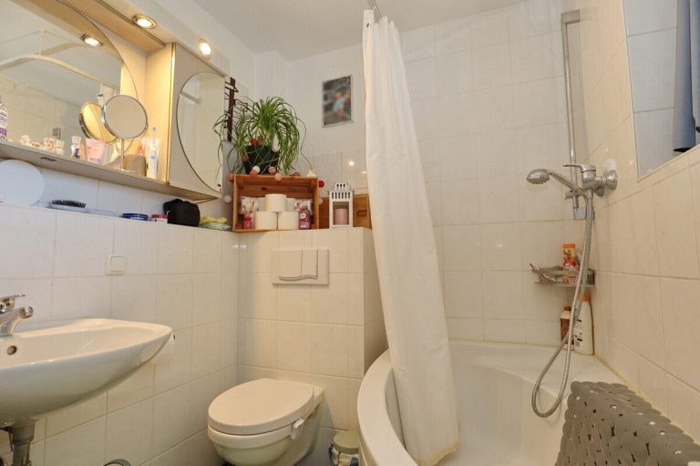 Immobilienangebot - Pinneberg - Alle - Kapitalanlage: Vermietete 1-Zimmer-Wohnung mit Balkon in Pinneberg!