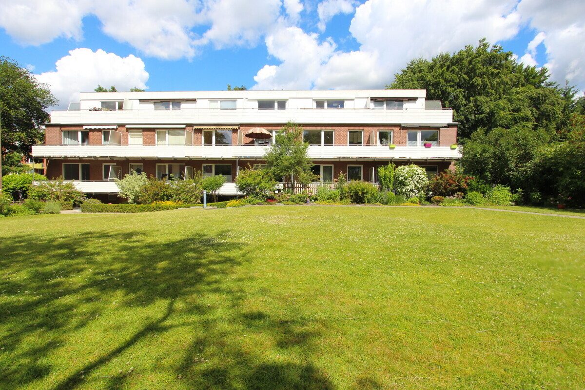 Immobilienangebot - Hamburg - Alle - Vermietete Eigentumswohnung mit Tiefgaragenstellplatz und Balkon  in Hamburg-Meiendorf.