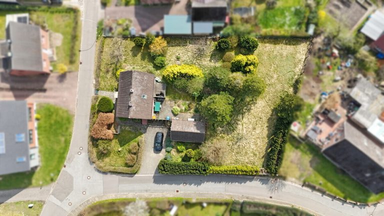 Immobilienangebot - Itzstedt - Haus_Wohnung - Teilbares Baugrundstück in Itzstedt mit Altbestand