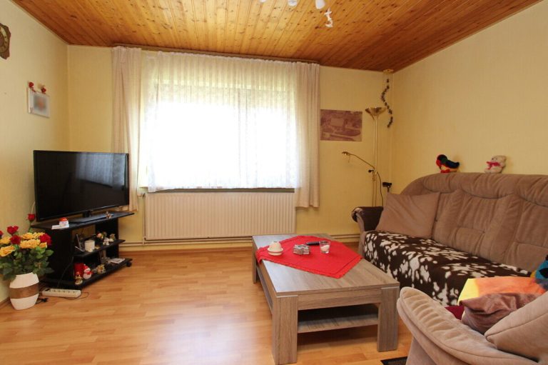 Immobilienangebot - Itzstedt - Haus_Wohnung - Teilbares Baugrundstück in Itzstedt mit Altbestand