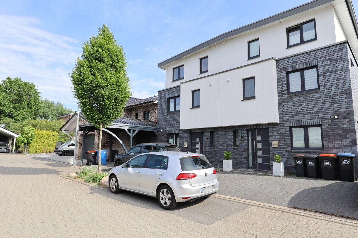 Immobilienangebot - Kaltenkirchen - Haus_Wohnung - Energieeffiziente & neuwertige Doppelhaushälfte in bester Lage von Kaltenkirchen