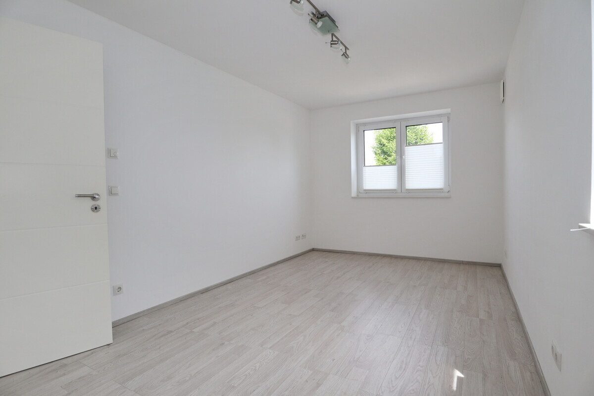 Immobilienangebot - Kaltenkirchen - Haus_Wohnung - Energieeffiziente & neuwertige Doppelhaushälfte in bester Lage von Kaltenkirchen